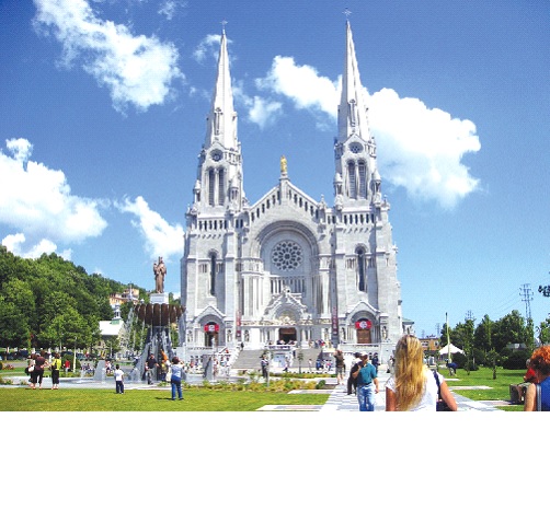 Vương cung thánh đường Sainte Anna de Beaupre (Quebec, Canada) tôn vinh thánh Anna. Ảnh: CTV