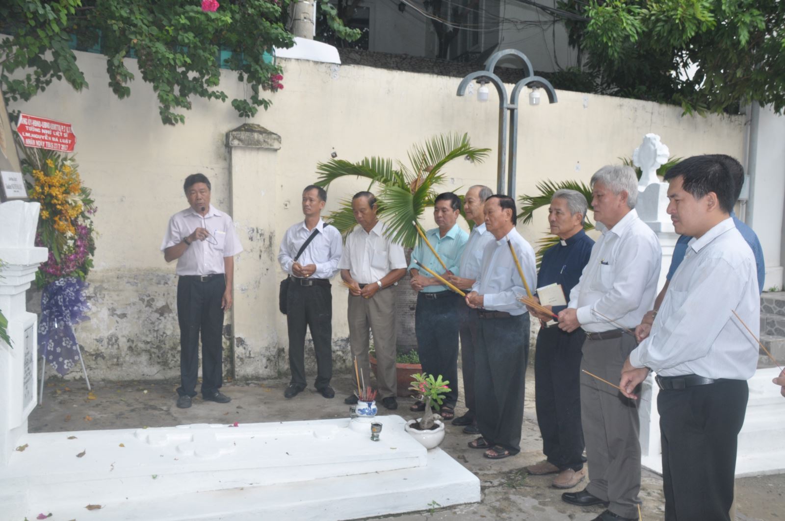 Đoàn UBĐKCG TPHCM tưởng nhớ linh mục liệt sĩ Gioakim Nguyễn Bá Luật.