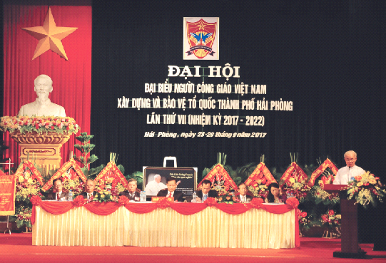 Linh mục Giuse Trần Xuân Mạnh- Quyền Chủ tịch kiêm Tổng thư ký Ủy ban ĐKCG Việt Nam phát biểu tại Đại hội.