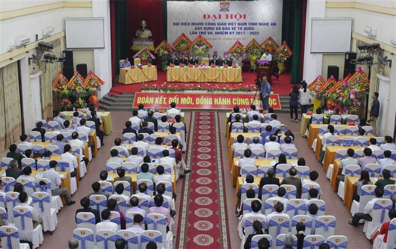 Có 160 đại biểu xuất sắc về dự Đại hội đại biểu người Công giáo tỉnh Nghệ An. Ảnh: Mai Hậu
