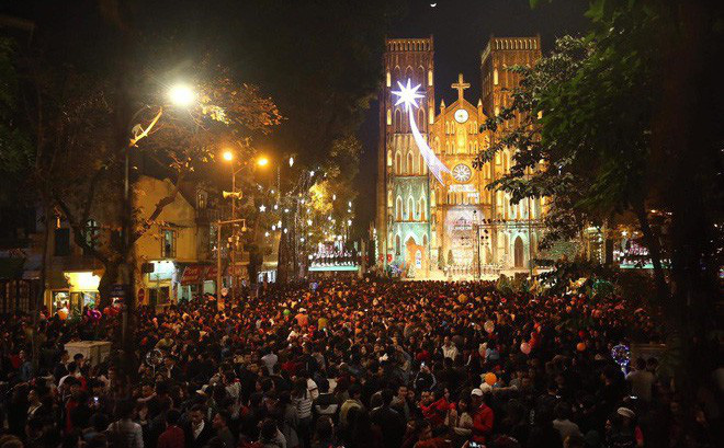 Mừng đón Giáng sinh tại nhà thờ lớn Hà Nội