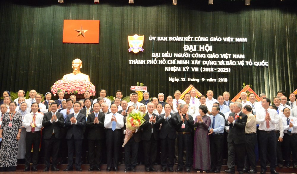 Ra mắt 100 ủy viên Ủy ban Đoàn kết Công giáo TP HCM nhiệm kỳ 2018-2023. Ảnh: CTV