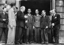 Ông Vicent Auriol - Chủ tịch Quốc hội Pháp - nói lời chào mừng phái đoàn Quốc hội Việt Nam vào ngày 26-4-1946. Ảnh: TL