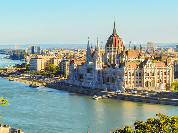 thành phố Budapest ngàn năm tuổi của Hungary