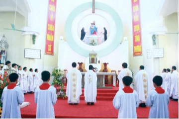 Khai mạc tuần chầu giữa Mùa Chay thánh tại giáo xứ Điền Hộ. Ảnh: CTV