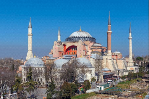 Vương cung thánh đường Hahgia Sophia (hay còn gọi là nhà thờ Trí tuệ Thánh thiêng) là một trong những điểm đến hàng đầu tại Istanbul. Ảnh: CTV