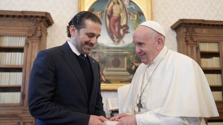 Đức Thánh Cha tiếp ông Saad Harir (Vatican Media)