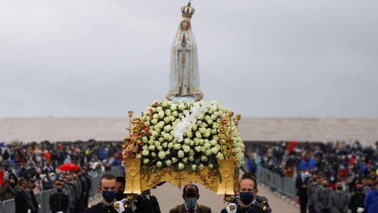 Đoàn kiệu Đức Mẹ tại Fatima 