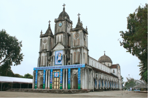 Nhà thờ Chính tòa giáo phận Vinh. Ảnh: CTV