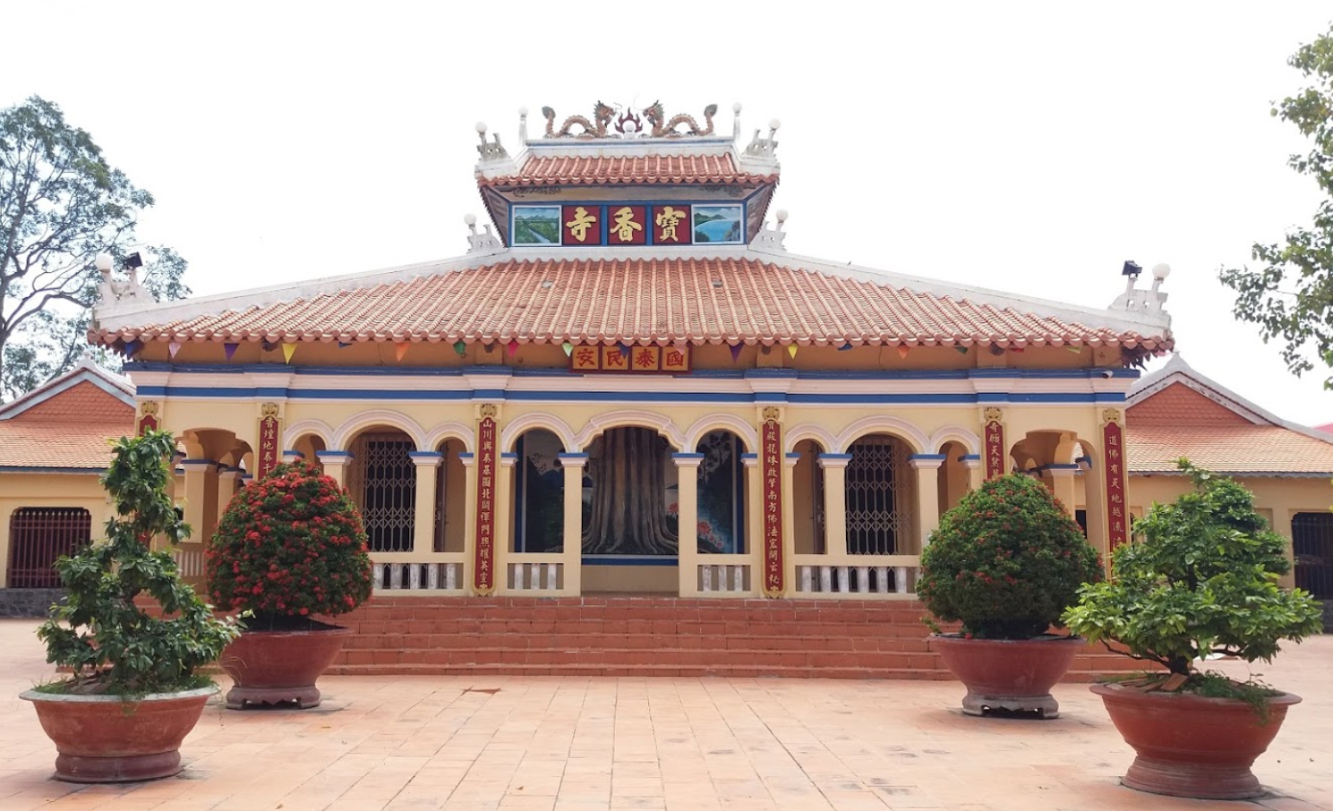 Đền thờ Quản Cơ Trần Văn Thành
