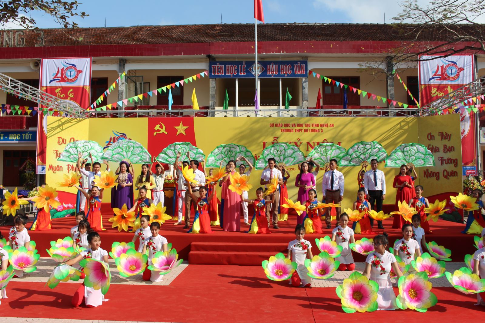 Trường THPT Đô Lương 3 kỷ niệm 40 năm thành lập.