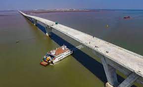 Cầu vượt biển Đình Vũ - Cát Hải là cầu vượt biển dài nhất Việt Nam. Ảnh: CTV