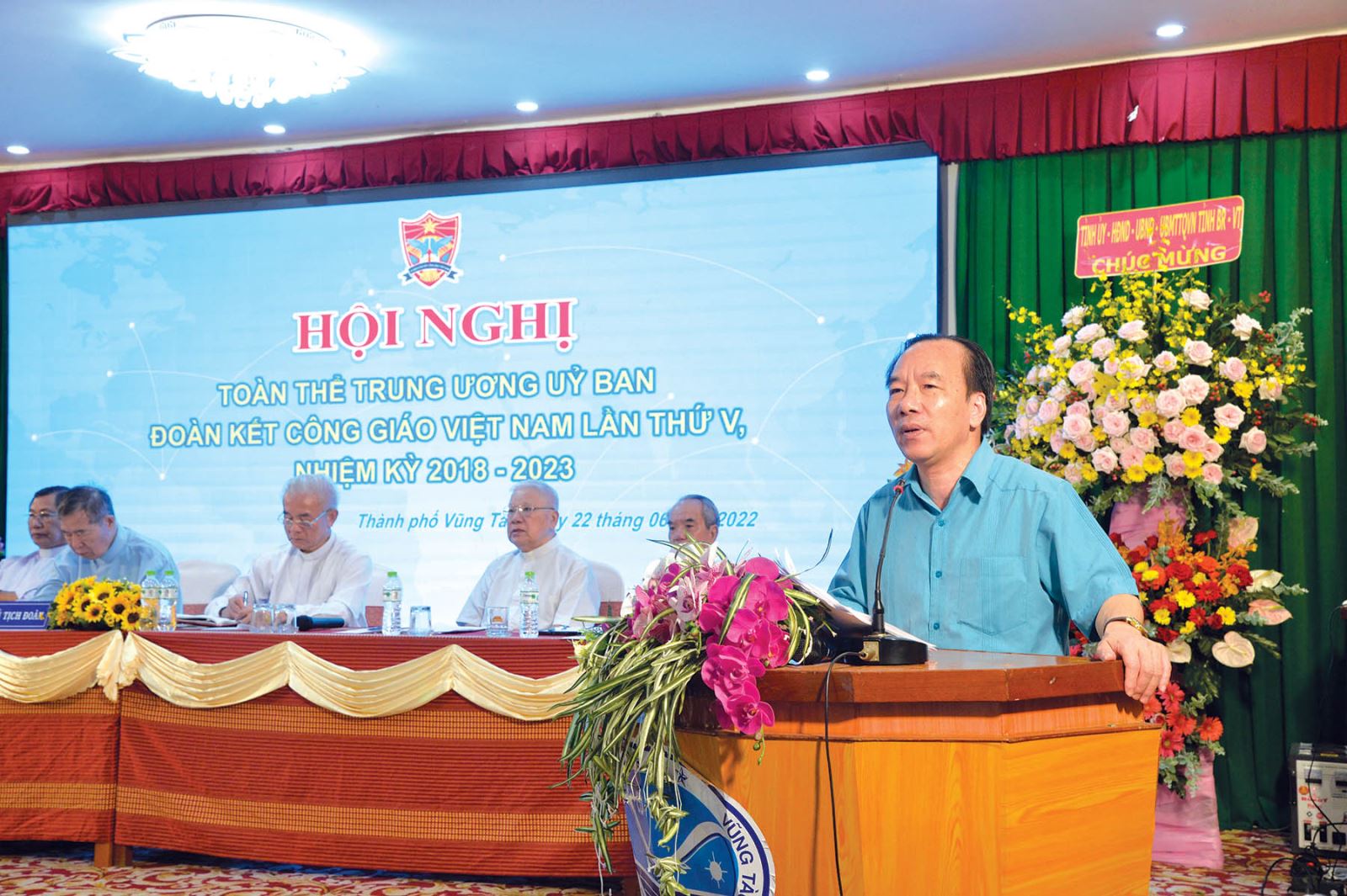 Phó Chủ tịch Ủy ban Trung ương Ủy ban Mặt trận Tổ quốc Việt Nam Ngô Sách Thực phát biểu tại Hội nghị