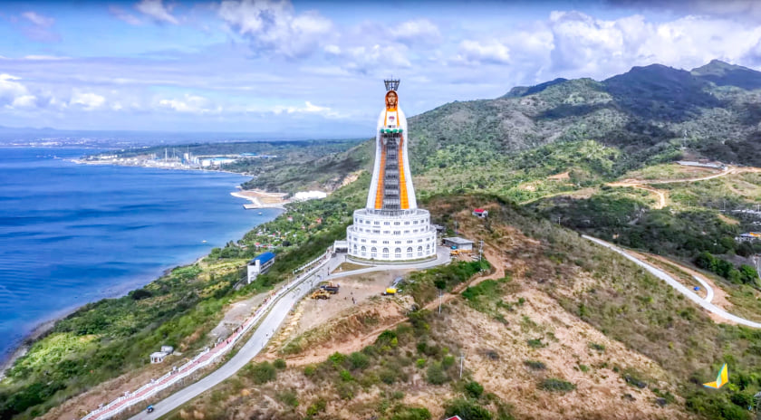 Đức Mẹ Toàn Á - Tháp Hòa bình là một tượng đài, tác phẩm điêu khắc và điện thờ dành riêng cho Đức Trinh Nữ Maria ở Batangas, Philippine