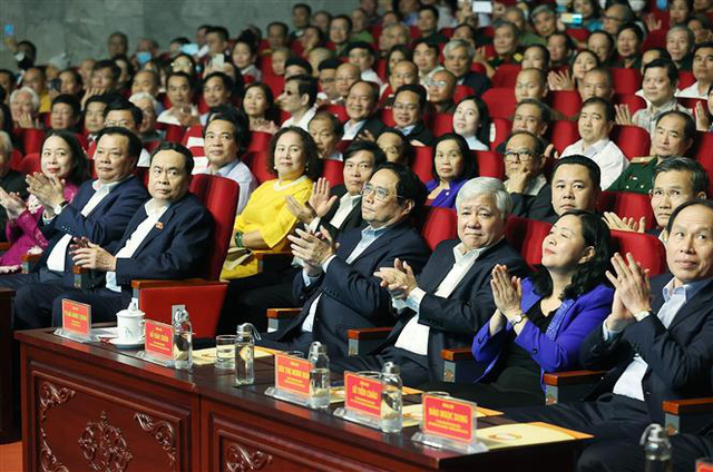  Lãnh đạo Đảng, Nhà nước, MTTQ Việt Nam tham dự chương trình 