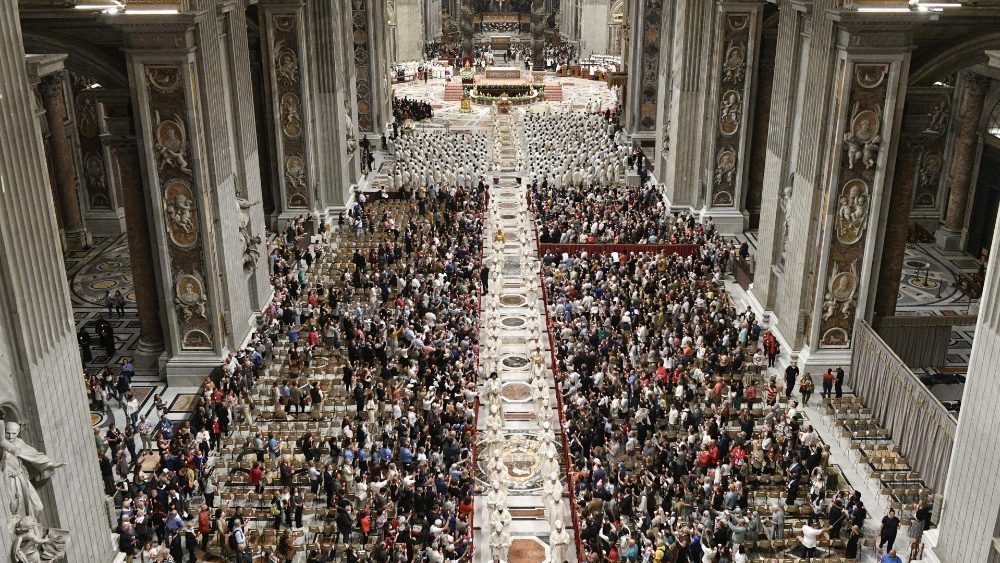 Quang cảnh thánh lễ kỷ niệm 60 năm khai mạc Công đồng Vatican II.