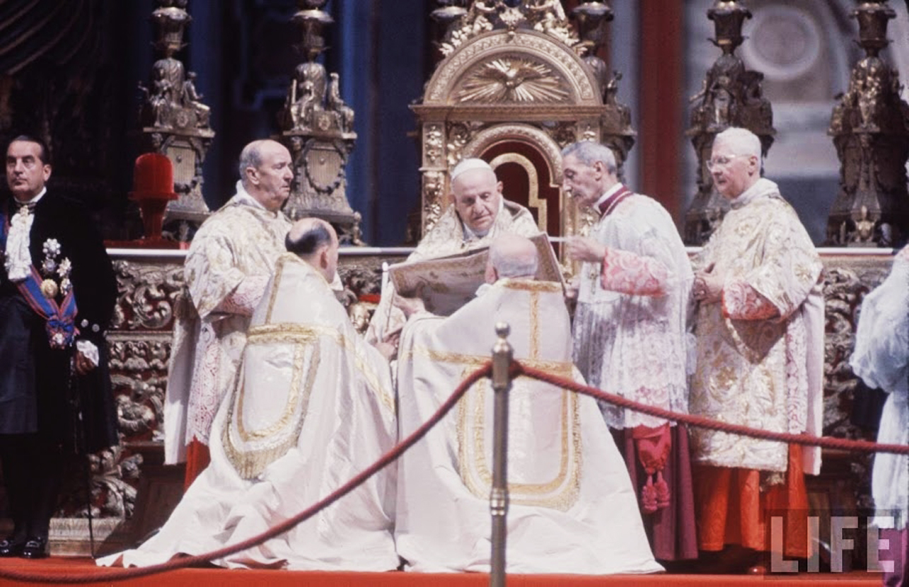 Đức Giáo hoàng Gioan XXIII phát biểu khai mạc Công đồng Vatican II. 