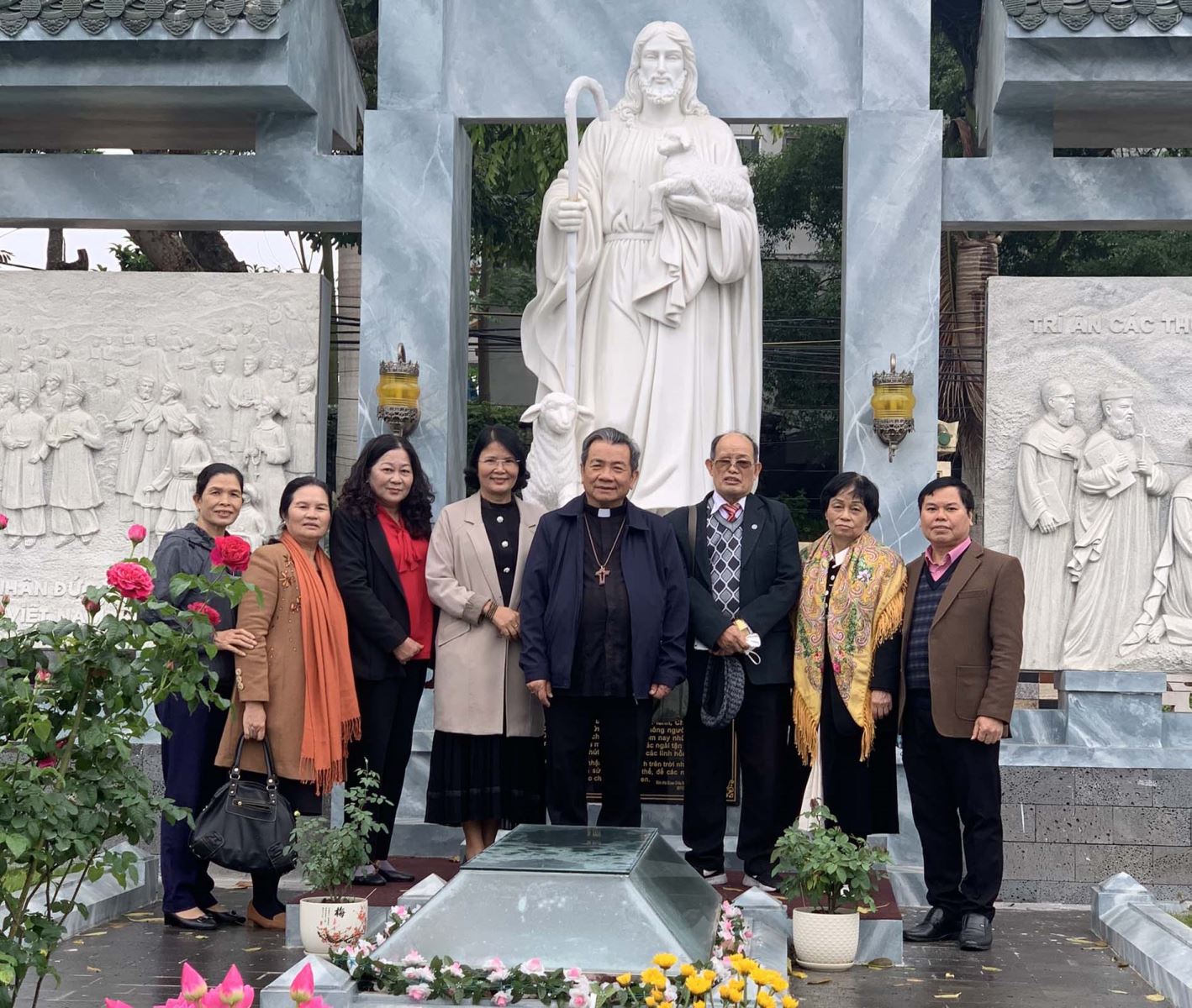 Đoàn UBĐKCGVN Thành phố Hà Nội thăm Đức Giám mục giáo phận Lạng Sơn - Cao Bằng Giuse Châu Ngọc Tri.