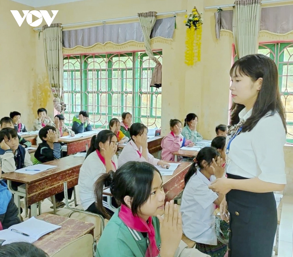 Cô giáo người Tày Nông Thị Thắm đã "gieo chữ" ở Bản Mù 12 năm