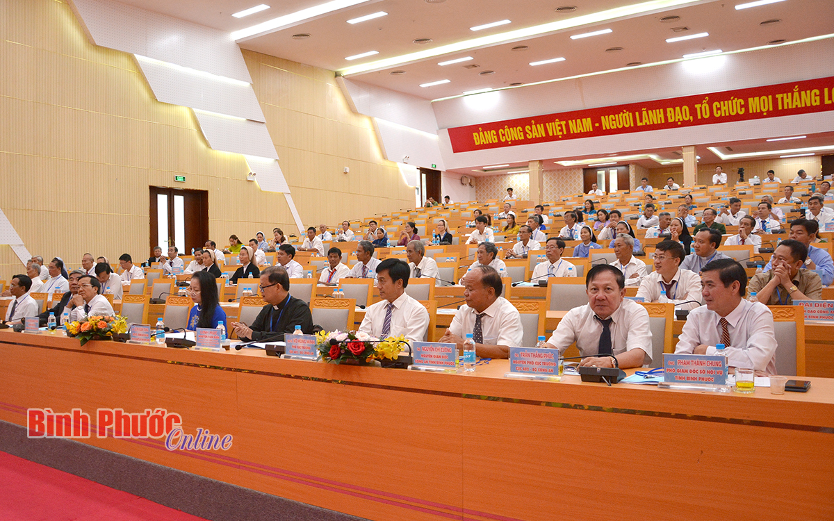 Các đại biểu tham dự đại hội
