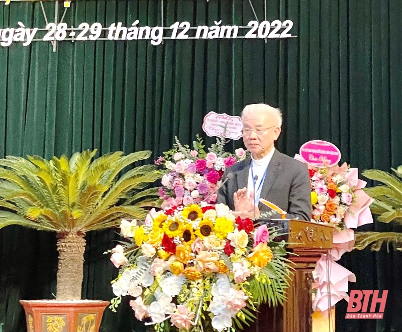 Linh mục Giuse Trần Xuân Mạnh phát biểu khai mạc đại hội.