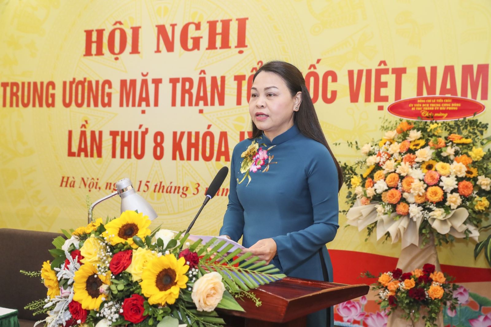 Ủy viên Trung ương Đảng, Phó Chủ tịch – Tổng Thư ký UBTƯ MTTQ Việt Nam Nguyễn Thị Thu Hà phát biểu nhận nhiệm vụ.
