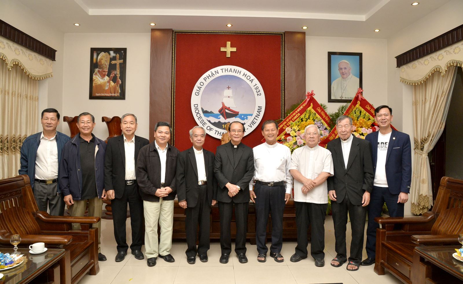 Đoàn Trung ương Ủy ban Đoàn kết Công giáo Việt Nam chào thăm Đức Giám mục Giuse Nguyễn Đức Cường.