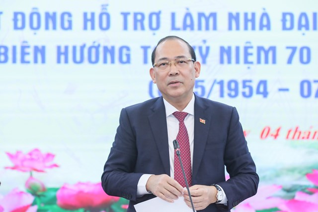 Phó Chủ tịch UBTƯ MTTQ Việt Nam Hoàng Công Thủy phát biểu tại cuộc gặp mặt.