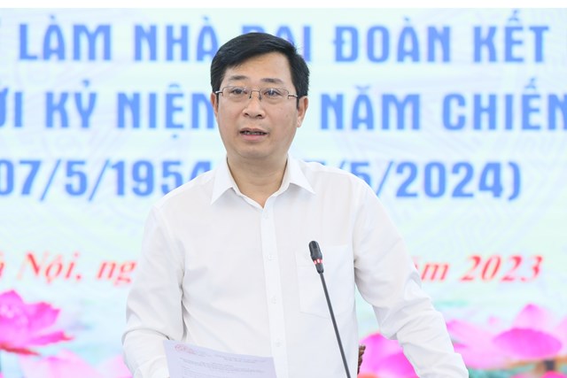 Ông Cao Xuân Thạo, Trưởng ban Phong trào cơ quan UBTƯ MTTQ Việt Nam phát biểu tại cuộc gặp mặt.