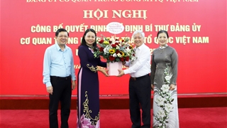 Bà Nguyễn Thị Thu Hà là Bí thư Đảng ủy Cơ quan Trung ương MTTQ Việt Nam
