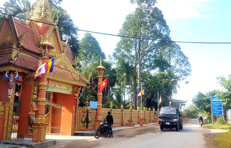 Một địa bàn sinh sống của đồng bào dân tộc Khmer tại huyện Cầu Ngang, Trà Vinh. Ảnh: N Ngọc