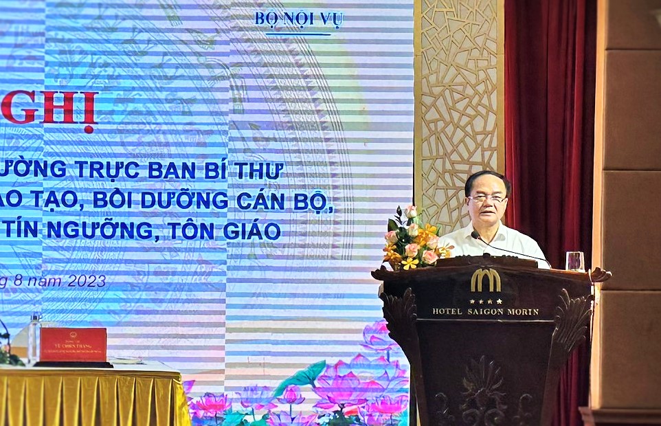 Thứ trưởng Bộ Nội vụ Vũ Chiến Thắng phát biểu tại Hội nghị