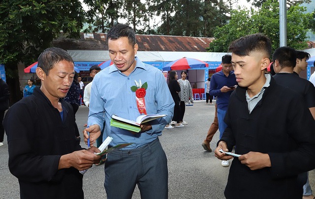 Tư vấn việc làm cho người lao động là đồng bào dân tộc thiểu số