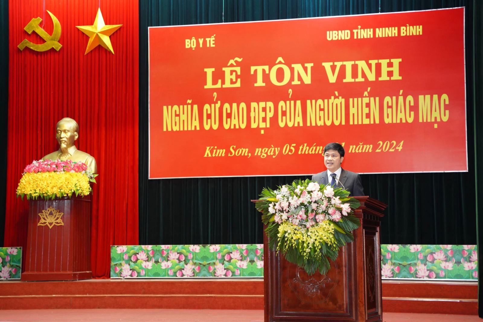 PGS.TS Nguyễn Tuấn Hưng – Phó Vụ trưởng Vụ Tổ chức cán bộ, Bộ Y tế kiêm nhiệm phụ trách, quản lý, điều hành Bệnh viện Mắt TW phát biểu.