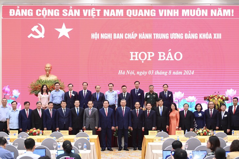 Tổng Bí thư, Chủ tịch nước Tô Lâm và các đại biểu tại họp báo