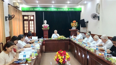 Ban Thường trực họp bàn về tổ chức Đại hội và đề án kiện toàn tổ chức tại các địa phương