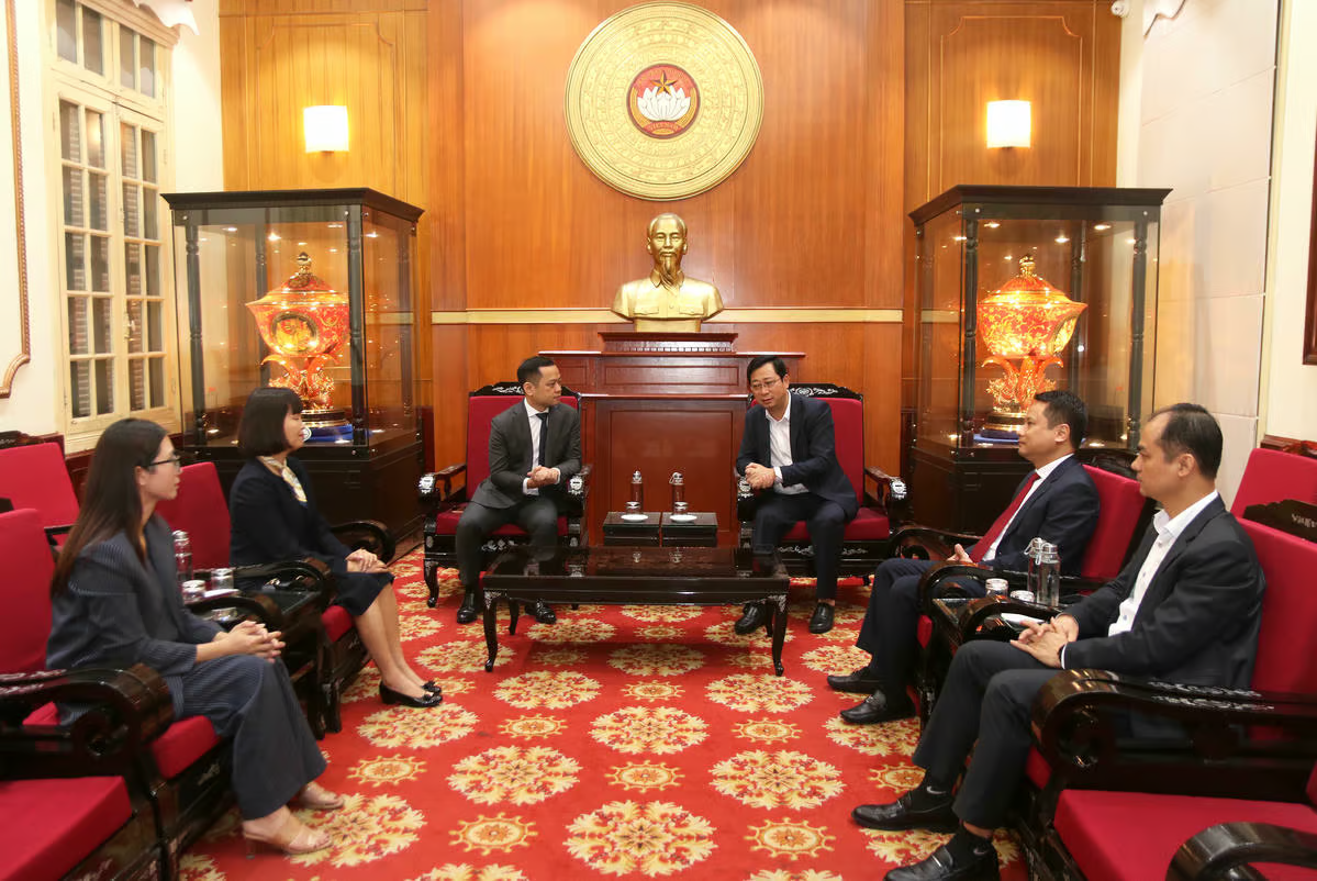 Quang cảnh buổi tiếp nhận. Ảnh: Tiến Đạt.