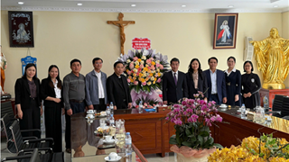 Giáng sinh ấm áp và đoàn kết