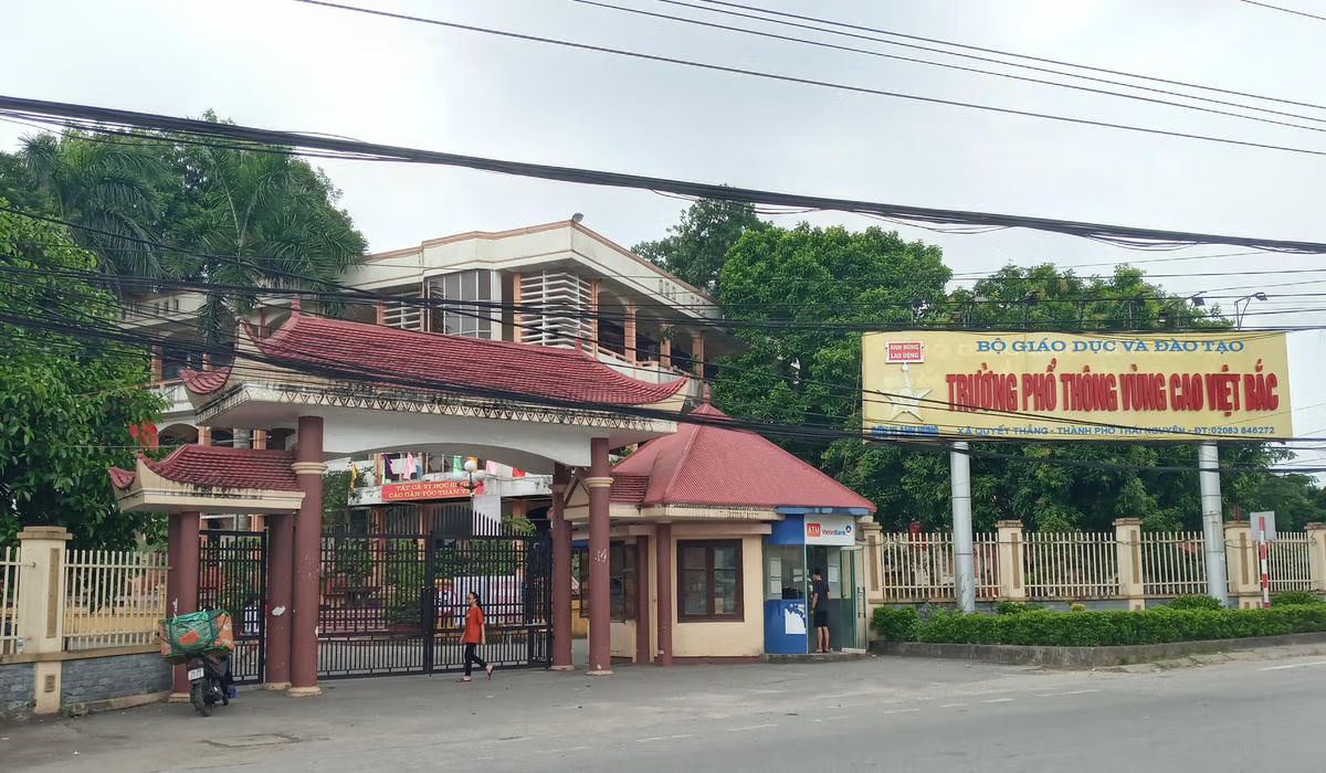 Trường Phổ thông Vùng cao Việt Bắc được thành lập năm 1957. Ảnh: TN.