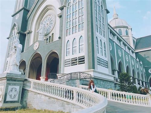 6 nhà thờ đẹp ngỡ trời Tây ở Việt Nam