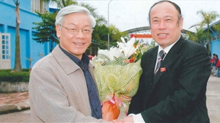 Kỷ niệm Tổng Bí thư Nguyễn Phú Trọng với TNG