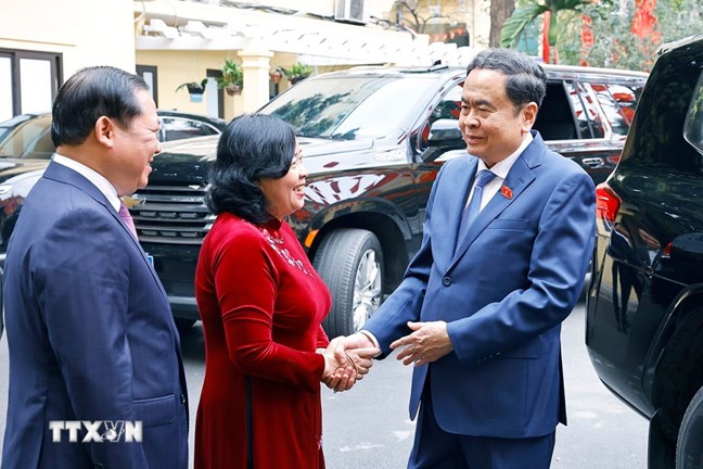 Chủ tịch Quốc hội Trần Thanh Mẫn chúc Tết Ủy ban Trung ương Mặt trận Tổ quốc Việt Nam. Ảnh: Doãn Tấn/TTXVN 