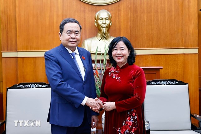  Chủ tịch Quốc hội Trần Thanh Mẫn và Chủ tịch Ủy ban Trung ương MTTQ Việt Nam Bùi Thị Minh Hoài