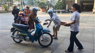 Chia sẻ bác ái, mừng lễ Phục Sinh 2026