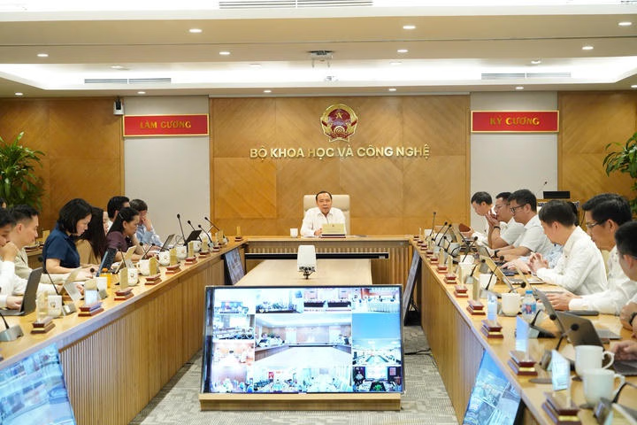 Bộ trưởng Bộ KHCN Vũ Hải Quân chủ trì Hội nghị. Ảnh: Bộ KHCN.