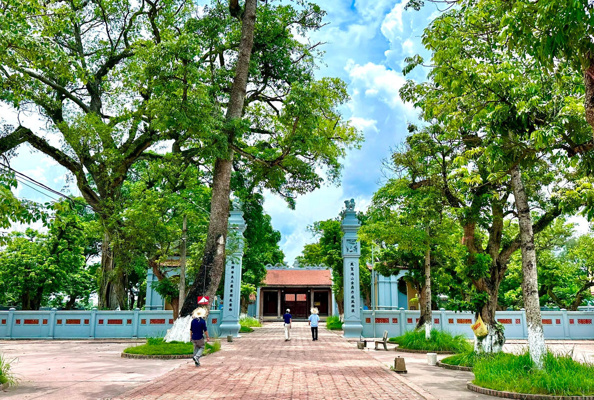 Đền Đa Hòa (Hưng Yên) - một trong số những điểm đến trong tuyến du lịch sông Hồng hiện nay. Ảnh: Linh Tâm.