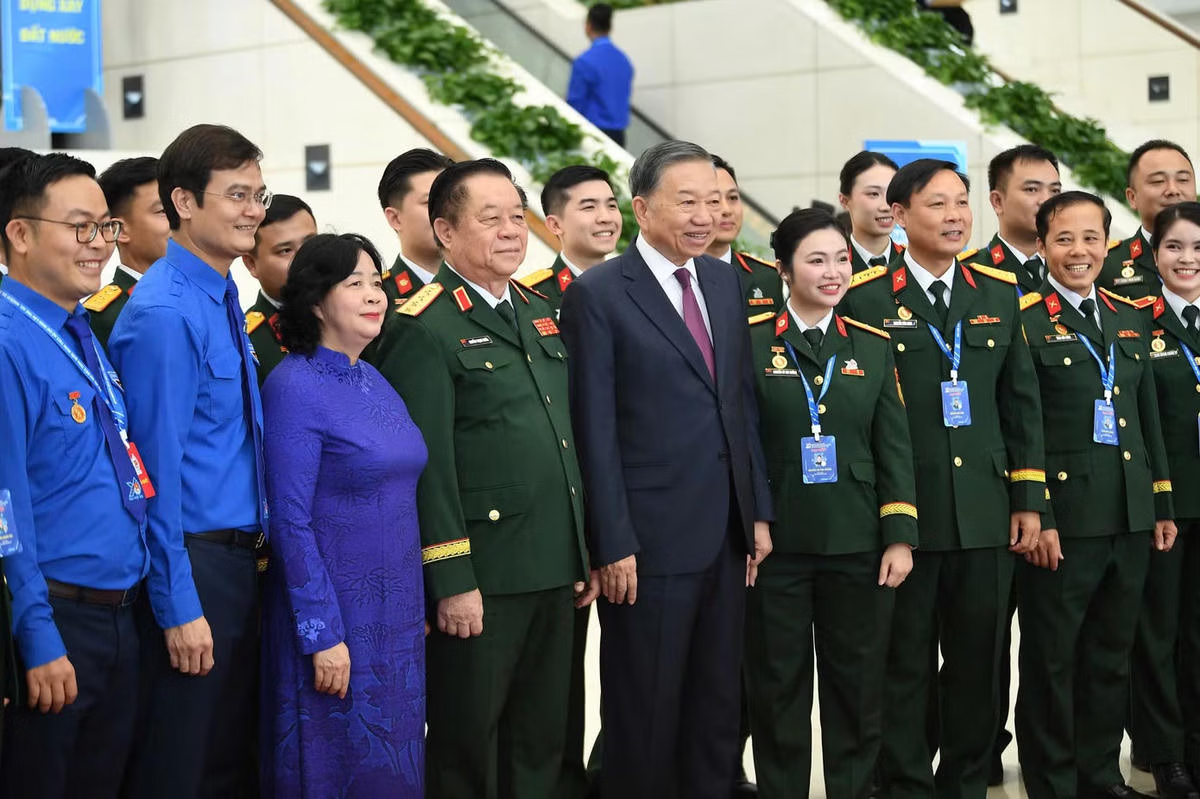 Tổng Bí thư, Chủ tịch nước Tô Lâm; Ủy viên Bộ Chính trị, Bí thư Trung ương Đảng, Chủ tịch Ủy ban Trung ương MTTQ Việt Nam Bùi Thị Minh Hoài dự phiên trọng thể Đại hội đại biểu toàn quốc Đoàn TNCS Hồ Chí Minh lần thứ XIII, nhiệm kỳ 2026 - 2031. Ảnh: PV