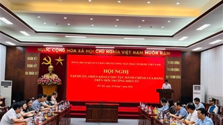 Đảng ủy Cơ quan UBTƯ MTTQ Việt Nam tập huấn 4 thủ tục hành chính của Đảng trên môi trường điện tử