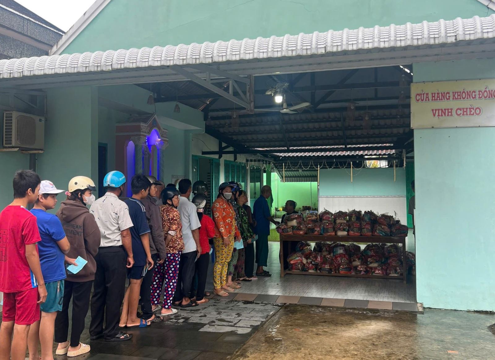 Cửa hàng 0 đồng Vịnh Chèo